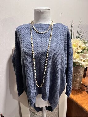 SOHO Blue Knit Metallic Sweater Women’s Size Small